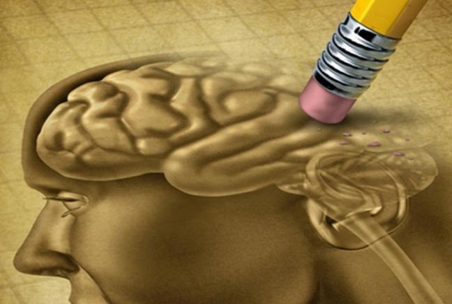 Αλτσχάιμερ: Νέα θεραπεία απομακρύνει τα κύτταρα «ζόμπι» από τον εγκέφαλο