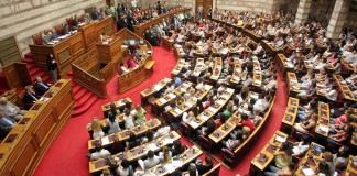 Το νομοσχέδιο για τη ΔΕΗ προκαλεί αντιπαράθεση μεταξύ κυβέρνησης και αντιπολίτευσης