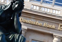 Έκτακτο: Ντου της αστυνομίας στα γραφεία της Deutsche Bank