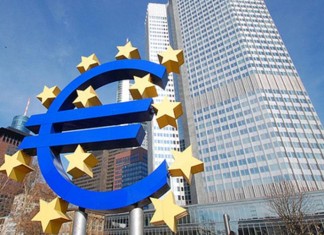 Η ΕΚΤ στηρίζει τα ελληνικά ομόλογα