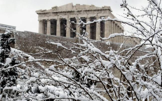 Αττική: Χιονοπτώσεις ακόμη και στο κέντρο της Αθήνας έως το βράδυ της Τρίτης