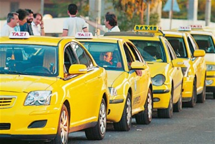 Ένταση στην συγκέντρωση των οδηγών ταξί