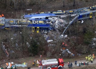 Γερμανία, Δέκα νεκροί, σιδηροδρομικό δυστύχημα, 