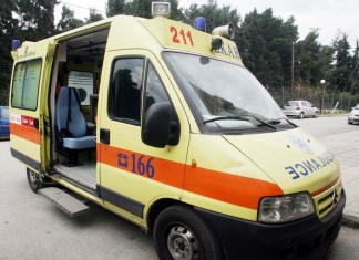 Θεσσαλονίκη: Αυτοκίνητο ανατράπηκε στον Περιφερειακό - Δύο γυναίκες τραυματίες