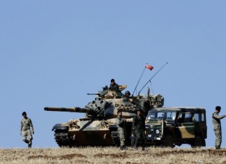 Times: Τουρκικά στρατεύματα στη Συρία γεννά φόβους σύρραξης με τις ΗΠΑ