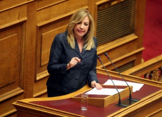 Βουλή - Γεννηματά: Δεν θα σας επιτρέψουμε να θάψετε το ζήτημα κάτω από τόνους πολιτικής λάσπης