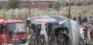 ΙΣΠΑΝΙΑ: 5 νεκροί από σύγκρουση λεωφορείου σε υποστύλωμα γέφυρας