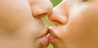 4 ασθένειες που μεταδίδονται με το φιλί