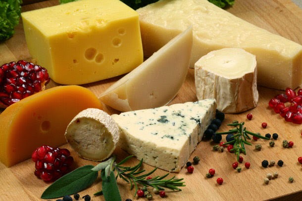 Δείτε τι συμβαίνει στην καρδιά αν τρώτε τυρί κάθε μέρα!
