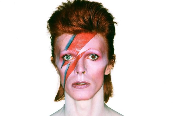 David Bowie, λευκός δούκας, έργα τέχνης δημοπρασία, Λονδίνο,