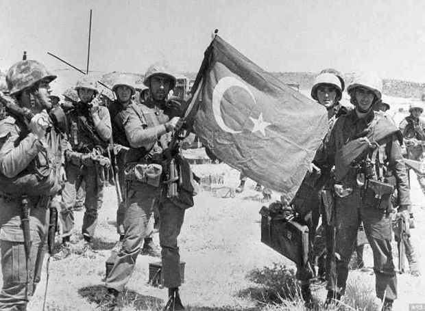 Πρέπει να σταθούμε με σεβασμό στα πρώτα θύματα, Έλληνες στρατιωτικούς της Τουρκικής εισβολής
