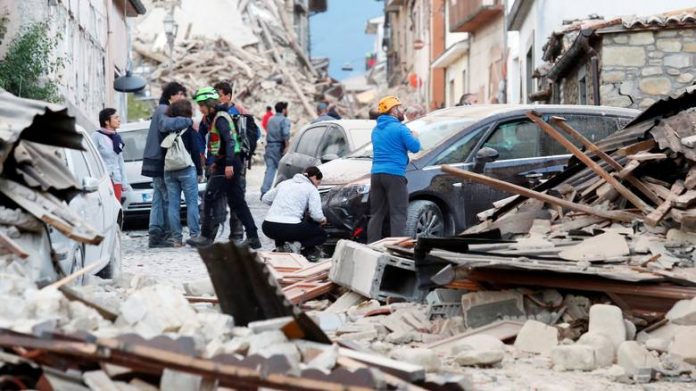 Ιταλία, σεισμός,281 νεκροί,
