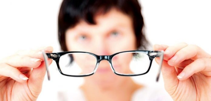 ΕΟΠΥΥ: Καταργείται από Δευτέρα η προπληρωμή για τα γυαλιά οράσεως