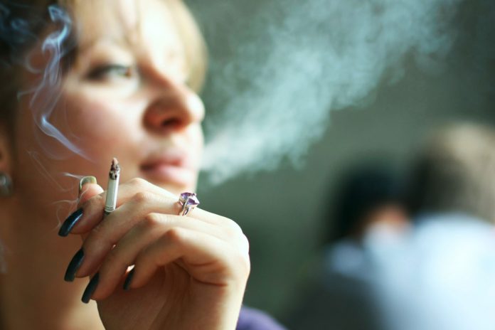 Το τσιγάρο απειλή τη ζωή των καπνιστών ακόμη και 25 χρόνια μετά τη διακοπή του
