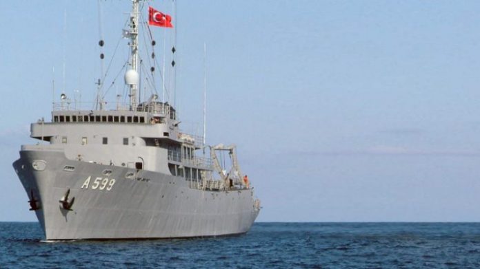 Οι Τούρκοι συνεχίζουν να προκαλούν - Συνέλαβαν ψαράδες που επέβαιναν σε κυπριακό αλιευτικό