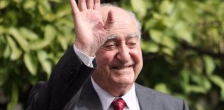Ορεινές Συμφωνίες: Ο πρωθυπουργός είδε την ταινία για τον πατέρα του Κωνσταντίνο Μητσοτάκη