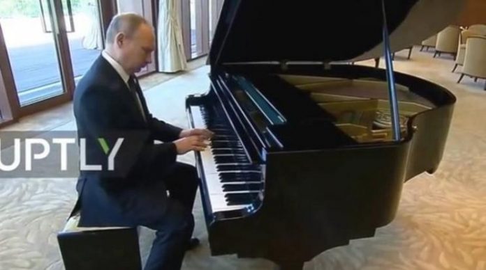 Πούτιν, πιάνο,