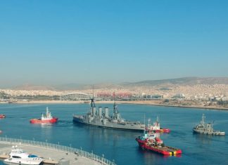 Θεσσαλονίκη: Η ροή του κόσμου ίσως και να κρατήσει ανοιχτό το θωρηκτό Αβέρωφ