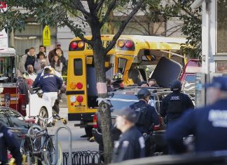 ΜΑΝΧΑΤΑΝ: Οκτώ νεκροί και 12 τραυματίες από την τρομοκρατική επίθεση