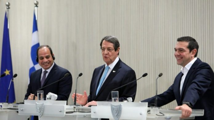 Στενή η συνεργασία Ελλάδας-Κύπρου-Αιγύπτου