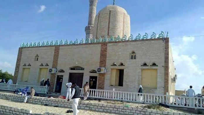 ΑΙΓΥΠΤΟΣ: Τους 305 έφθασαν οι νεκροί στο τέμενος του Σινά
