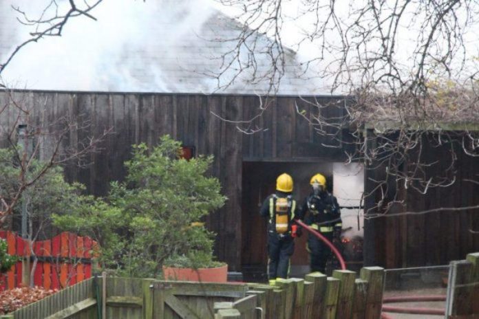 ΛΟΝΔΙΝΟ: Μεγάλη πυρκαγιά ξέσπασε στον Ζωολογικό Κήπο
