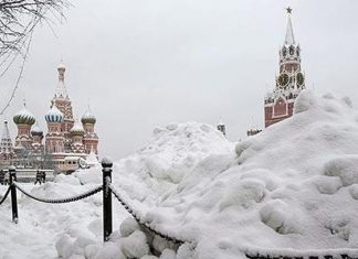 ΡΩΣΙΑ: Μέρες «Αποκάλυψης του χιονιού» έζησε η Μόσχα