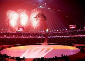 Εντυπωσιακή η Τελετή Λήξης των Χειμερινών Ολυμπιακών Αγώνων