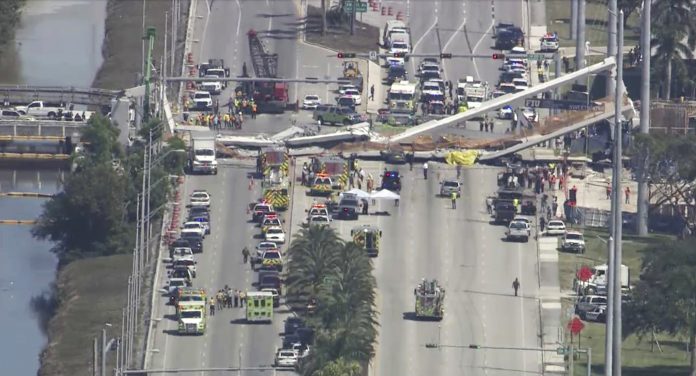 ΜΑΪΑΜΙΑ: Κατέρρευσε πεζογέφυρα - Νεκροί και τραυματίες