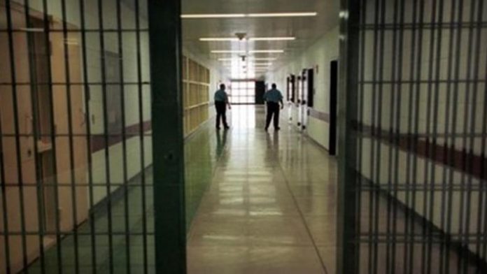 Φυλακές Κασσάνδρας: Απέδρασαν 2 Αλβανοί κρατούμενοι