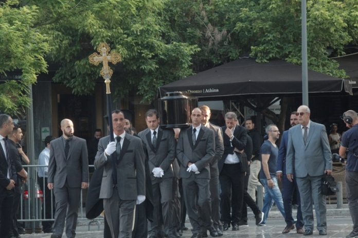Σήμερα η κηδεία του Παύλου Γιαννακόπουλου -Σε λαϊκό προσκύνημα η σορός του