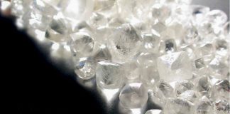 Πάτρα: Έκλεψαν πουγκί 60χρονης με 42 άκοπα διαμάντια