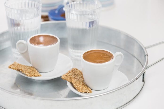 Στον ΦΠΑ 24% παραμένουν καφές, χυμοί και αναψυκτικά