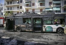 Φωτιά σε λεωφορείο του ΟΑΣΑ στα Κάτω Πατήσια