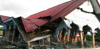 ΙΝΔΟΝΗΣΙΑ: 319 οι νεκροί από το σεισμό σύμφωνα με νέο απολογισμό
