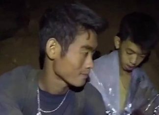 Αυτός είναι ο 25χρονος προπονητής των παιδιών στην Ταϊλάνδη