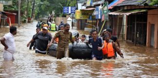 ΙΝΔΙΑ: Ξεπέρασαν τους 400 οι νεκροί από τις φονικές πλημμύρες