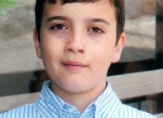 Τρίκαλα: θρήνος - Η τοπική κοινωνία αποχαιρετά τον 12χρονο που «έφυγε» στον ύπνο του