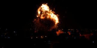 ΓΑΖΑ: Ισραηλινά αεροσκάφη βομβάρδισαν τον τηλεοπτικό σταθμό της Χαμάς