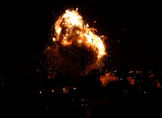 ΓΑΖΑ: Ισραηλινά αεροσκάφη βομβάρδισαν τον τηλεοπτικό σταθμό της Χαμάς