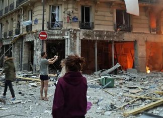 ΠΑΡΙΣΙ: Δύο πυροσβέστες και μία Ισπανίδα τουρίστρια νεκροί από την έκρηξη
