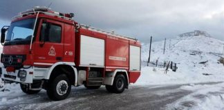 Αττική: Πολλά προβλήματα αντιμετώπισε η Πυροσβεστική από τον χιονιά
