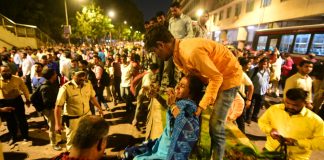 ΙΝΔΙΑ: Πέντε νεκροί και 36 τραυματίες από την κατάρρευση πεζογέφυρας στο Μουμπάι