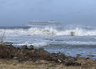ΝΟΡΒΗΓΙΑ: Συνολικά 440 επιβάτες έχουν απομακρυνθεί από το κρουαζιερόπλοιο Viking Sky