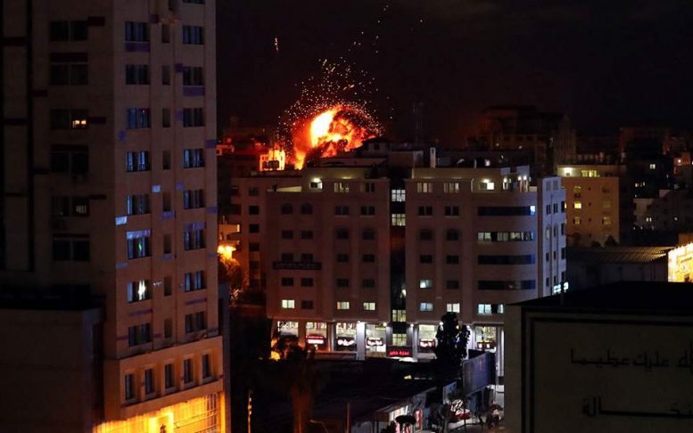 ΓΑΖΑ: Iσραηλινά μαχητικά βομβάρδισαν τα γραφεία του Anadolu - Οργή στην Τουρκία