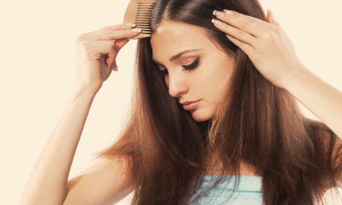 Οι 5 βιταμίνες που θα σώσουν τα μαλλιά σας