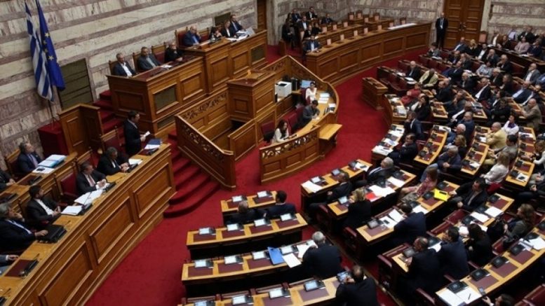 Βουλευτές του ΣΥΡΙΖΑ καταγγέλλουν συνεχή φαινόμενα βίας