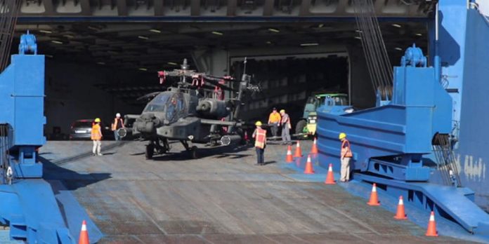 Βόλος: Έφτασαν τα ελικόπτερα του αμερικανικού στρατού