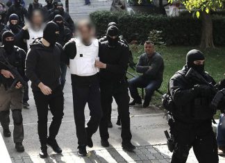 Επαναστατική Αυτοάμυνα: Ο καταζητούμενος τρομοκράτης «εμφανίστηκε» κι «αθωώνει» τους συλληφθέντες