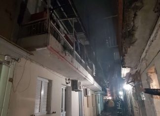Λευκάδα: Φωτιά στο κέντρο της πόλης